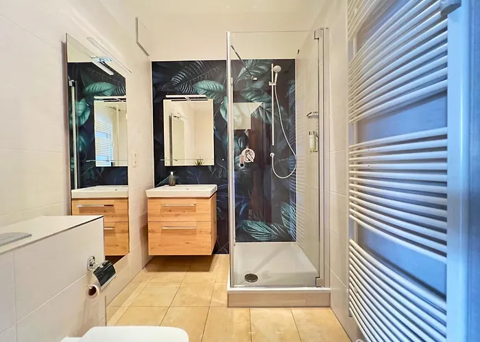 아파트 Hunde Ohne Aufpreis - Fewo Hagemeister Sellin - Sauna Im Haus - 6 Min Zum Strand - 2 Traumbalkone - Privatparkplatz *